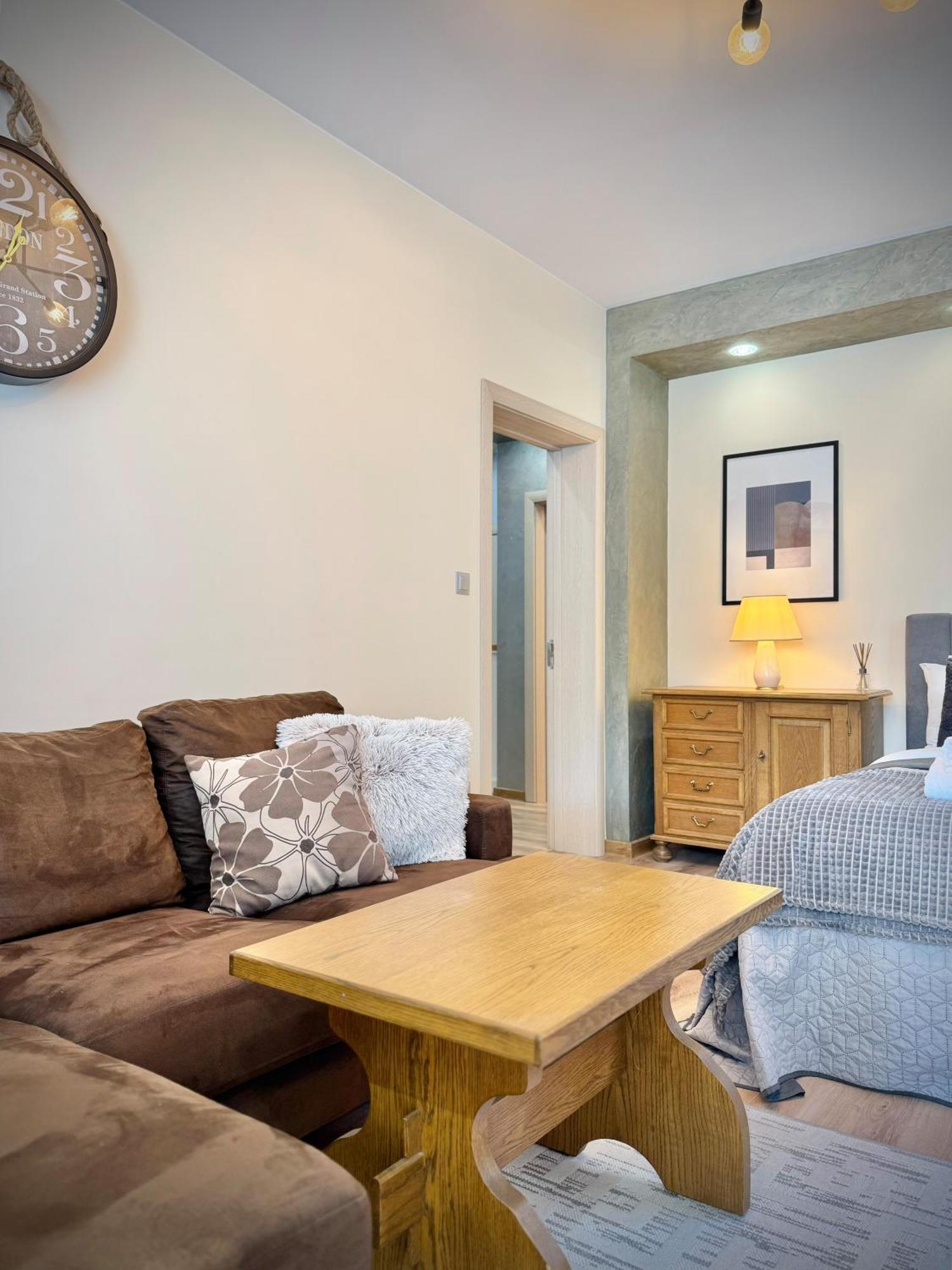 Top Centre 2Bed Apartment For 5 Guests 2 Minutes From High Street Plowdiw Exterior foto