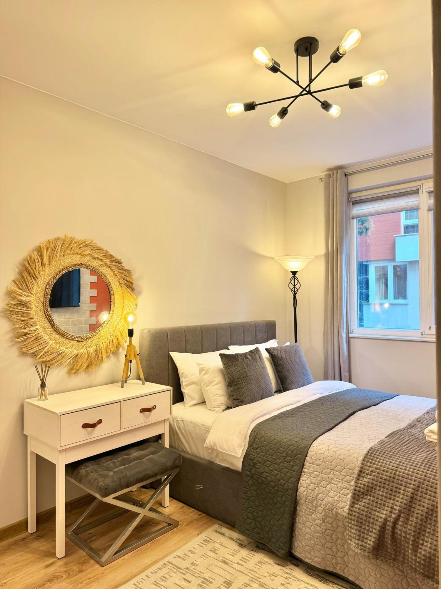 Top Centre 2Bed Apartment For 5 Guests 2 Minutes From High Street Plowdiw Exterior foto